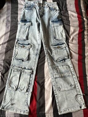 Fashion Nova Light Wash Cargo Jeans with Multiple Pockets